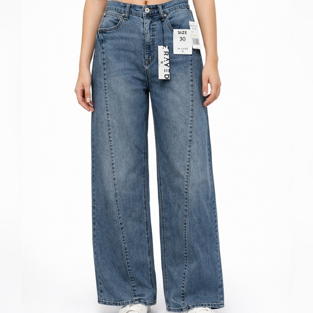 Frayed NWT High Rise Wide Leg Jeans Women's Sz 30 Blue Stretch Ombre Hem Detail